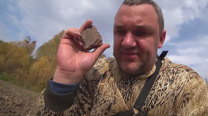 № 7 Минералы. Сердолики, сардониксы и агаты! Поиск самоцветов на сибирской реке?